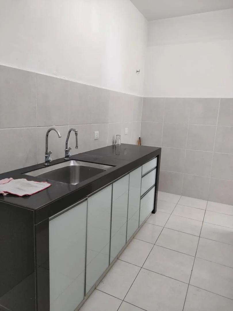 Kitchen features: double-bowl stainless-steel sink, chrome pull-down faucet, black granite countertop, white cabinetry with glass fronts, tile backsplash, white wall tiles, grey floor tiles, under-cabinet lighting; style: modern.